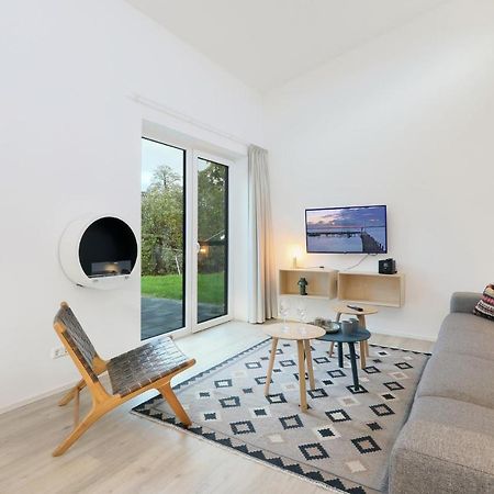 Lovely Home In Lembruch-Duemmer See With Wifi エクステリア 写真