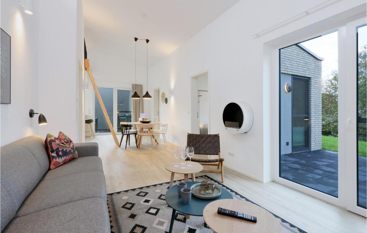 Lovely Home In Lembruch-Duemmer See With Wifi エクステリア 写真