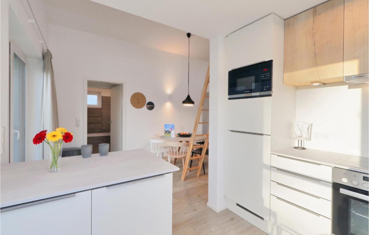 Lovely Home In Lembruch-Duemmer See With Wifi エクステリア 写真
